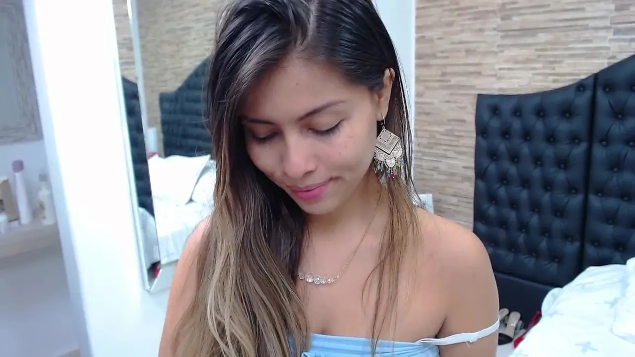 Watch Free Kellie Bolt Webcam Porn Video - CamVideos.ORG