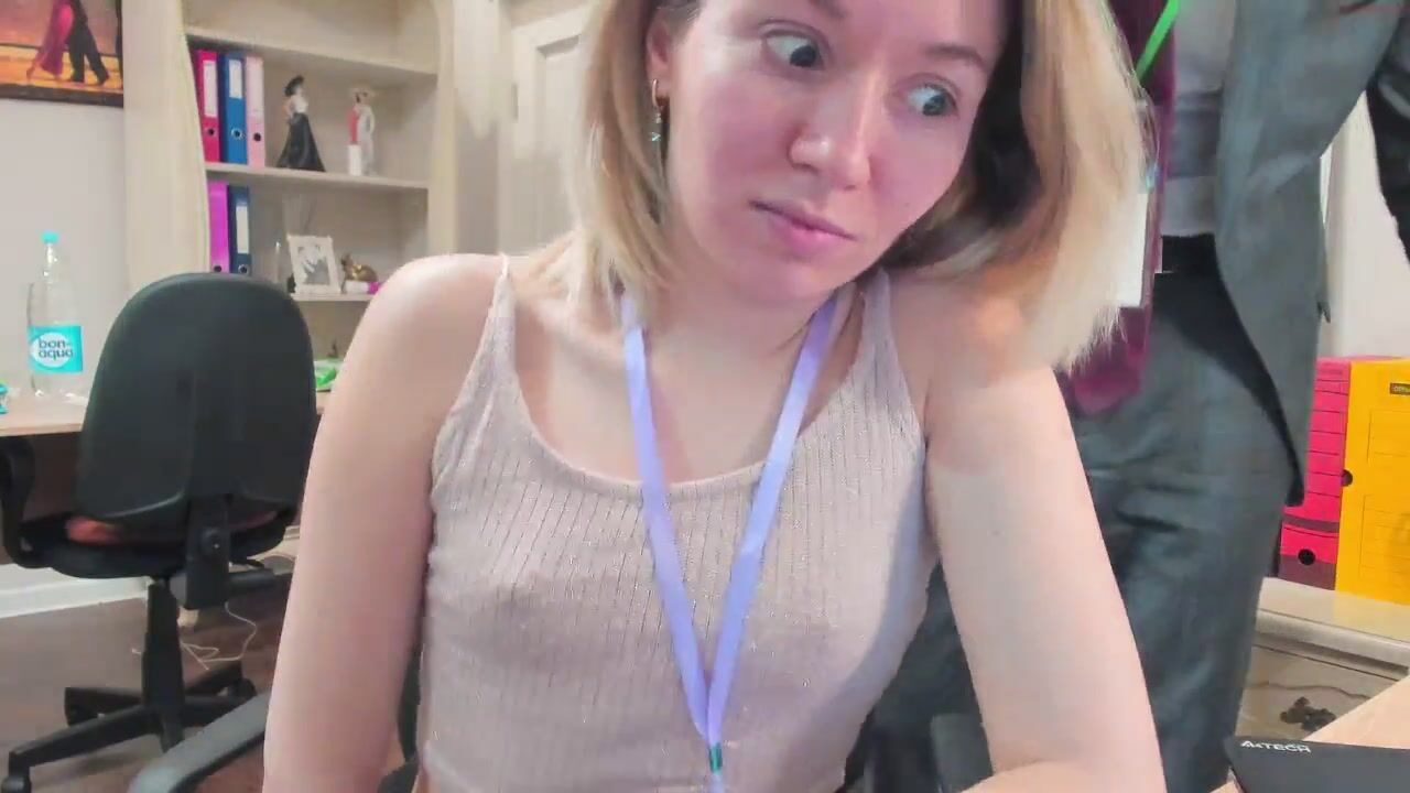 hotbitchdevil aka ellcrys  - hard fuck - show 4