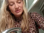 Koqcam webcam show 2020-04-02 23-40-26 427