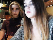 dirtypub webcam show 2020-12-05_04-41-27_984