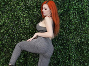 Amouranth HOT YOGA PANTS TRY-ON 2