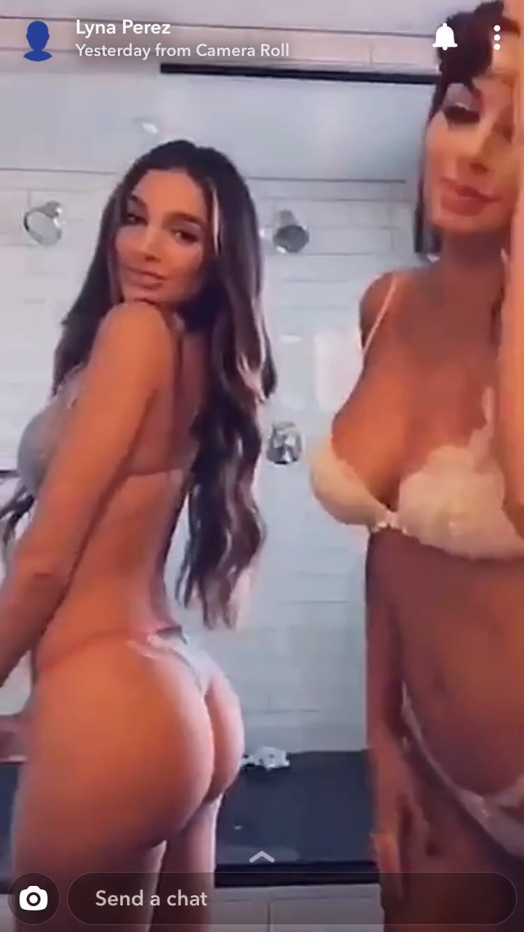 Lyna Perez premium snap 2