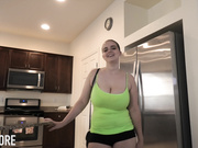 Codi Vore - Pearl Necklace