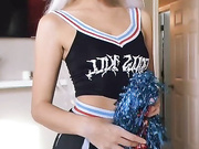 sunnyrayxo cheerleader blowjob