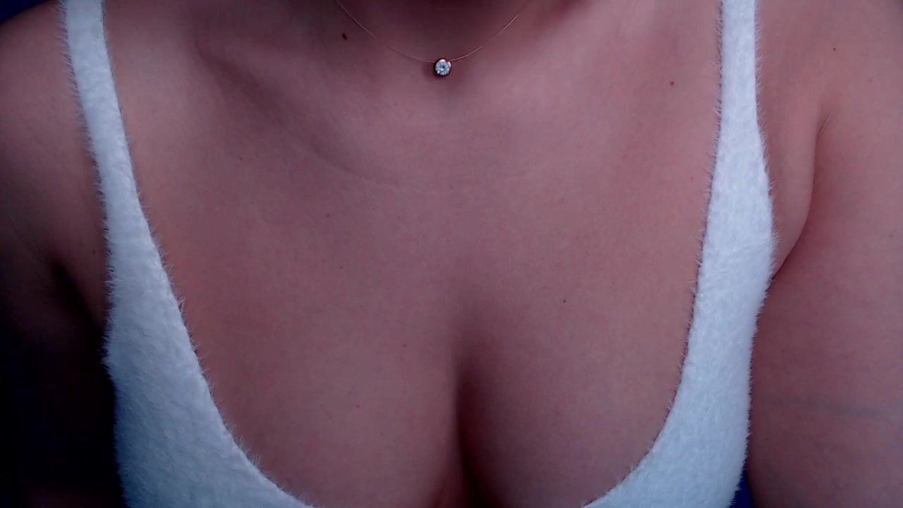 Angela_j topless tru pvt