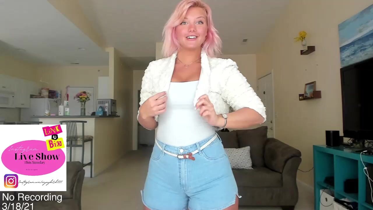 Emilyjoneschat private show