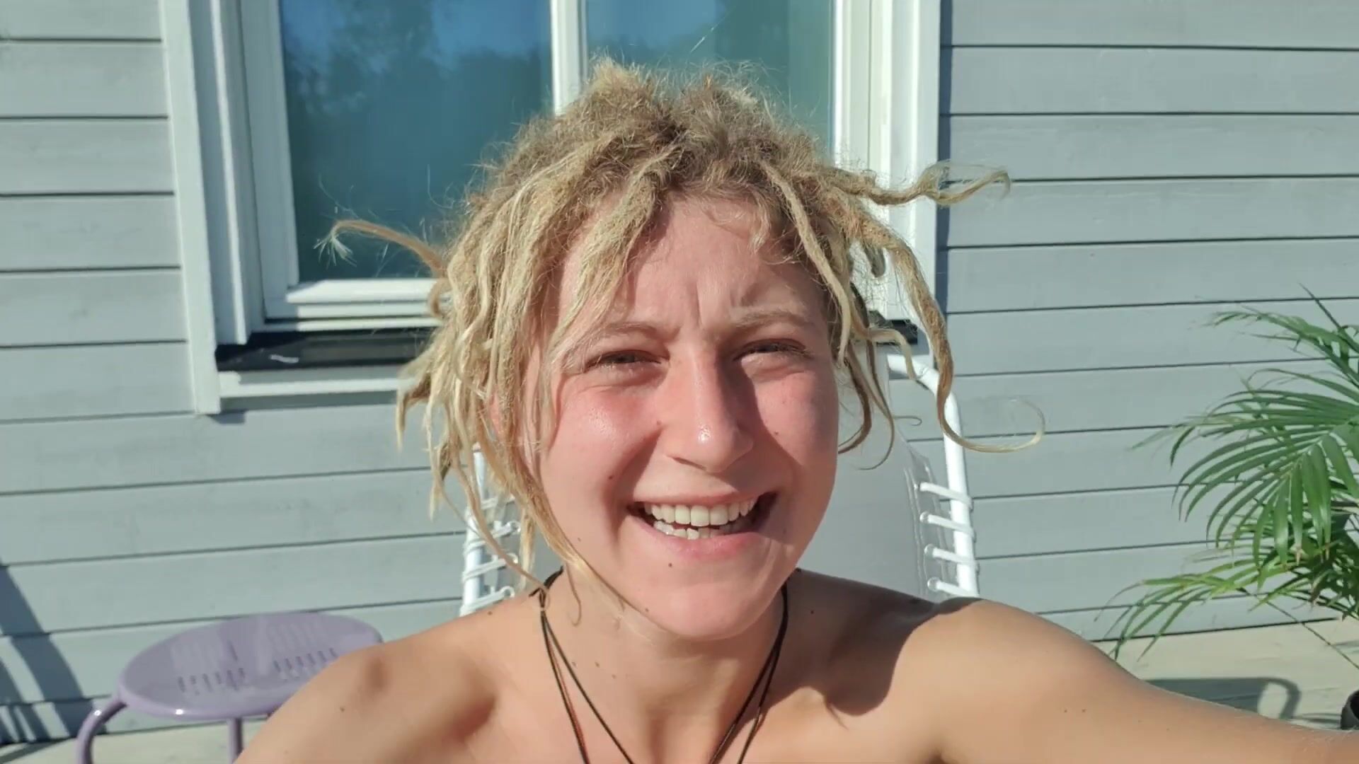 Miss S naked on YT