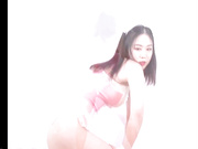 Waveya Ari Pink Maid Ice Cream