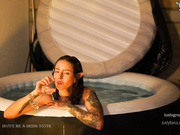 Effyloweell naked big dildo ride pool - Part 1