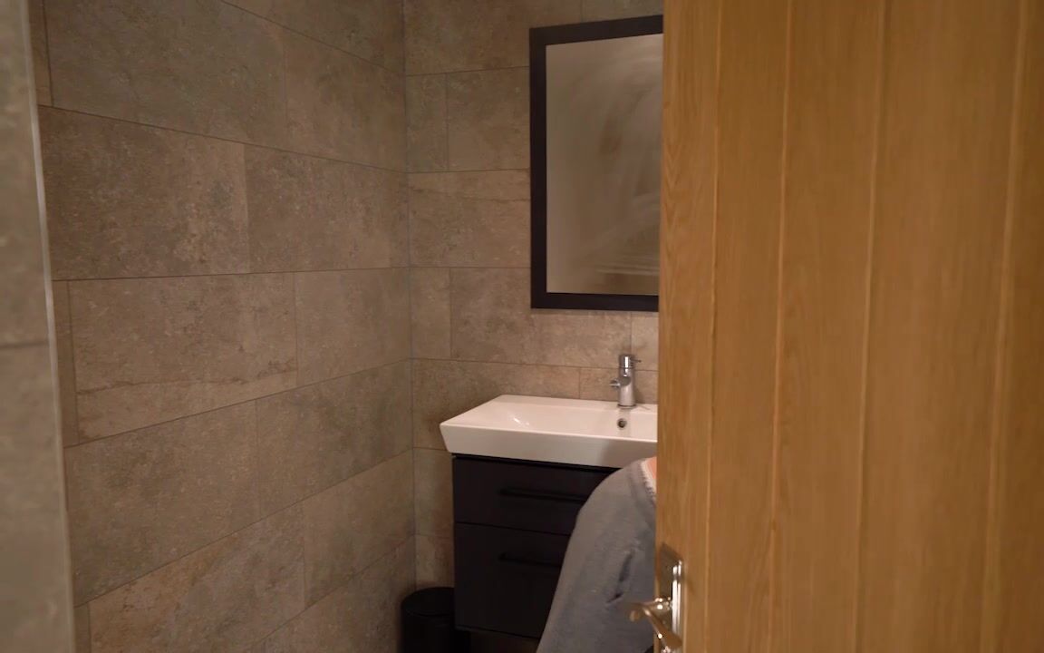 Laura's steamy shower