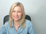 Alkis20 Strip totally naked