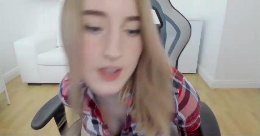 laila_laurent 28 4
