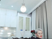 MoniqueHils pv show 1