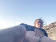 Carla roseblack cogiendo al aire libre