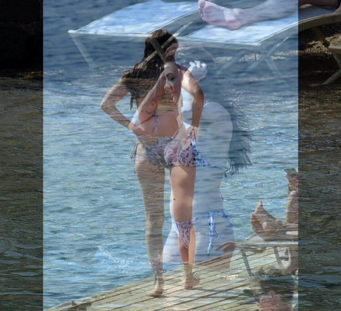 Burcu özberk bikini