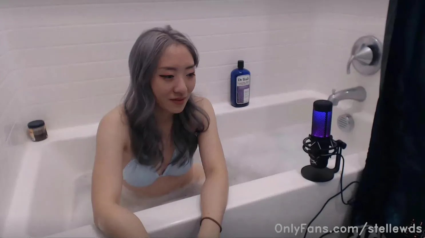 Stella Chuu Bath Stream