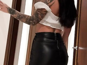 lilijones (andreaalvarezz) Fingers And Squirt onlyfans