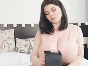 Busty_Ema and her huge tits