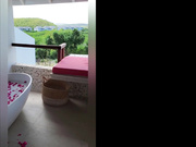 Dani Daniels Onlyfans OF Roses Bath Pussy play