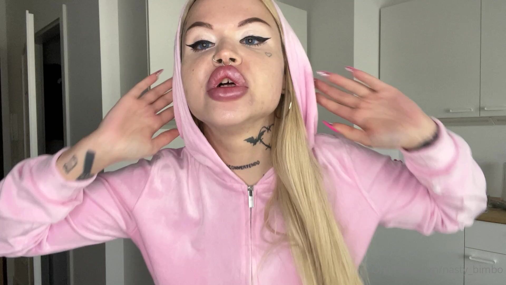 Nasty_bimbo OF leak sweater