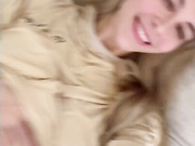 Sunnyrayxo titty play bed