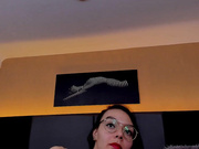 Emilia Clarkson shows boobs