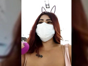 Maew Masturbating in her car