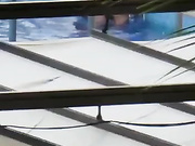 Follando en la piscina