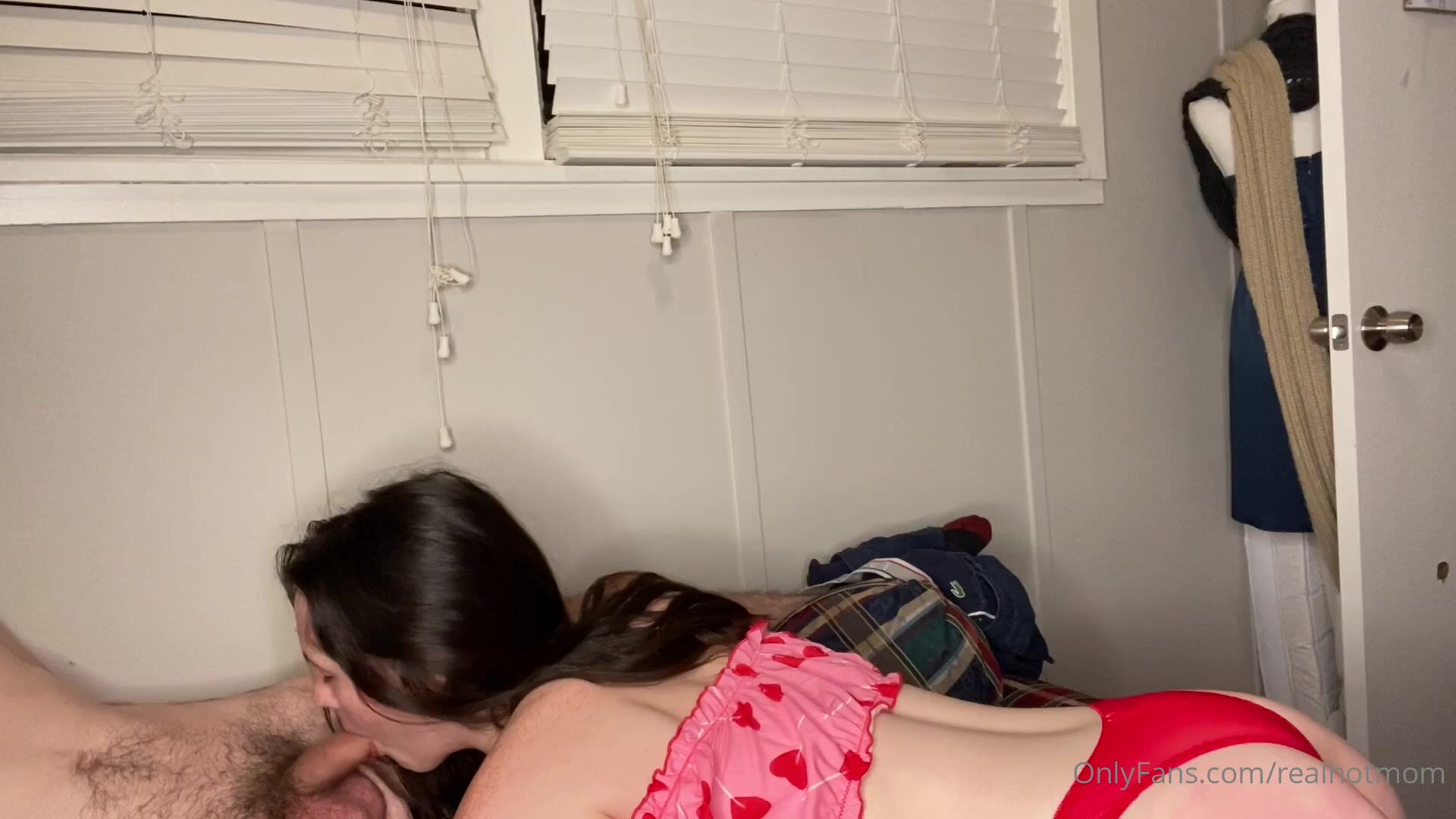 RealHotMom