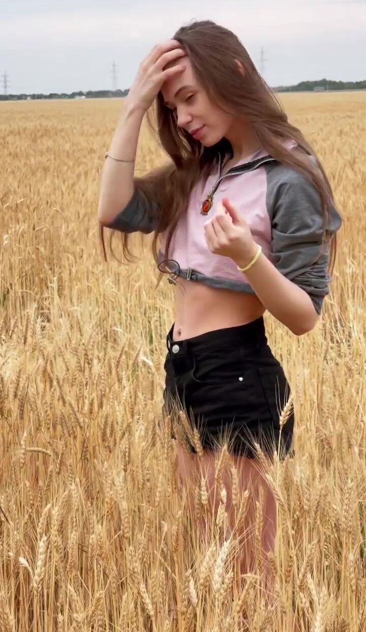 Steklova eseniia aka Sowa Valeri