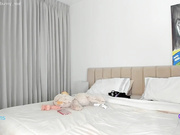 amelie_bunny_real dancing naked