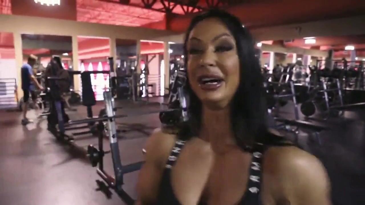 Rachael White - Calves Workout.
