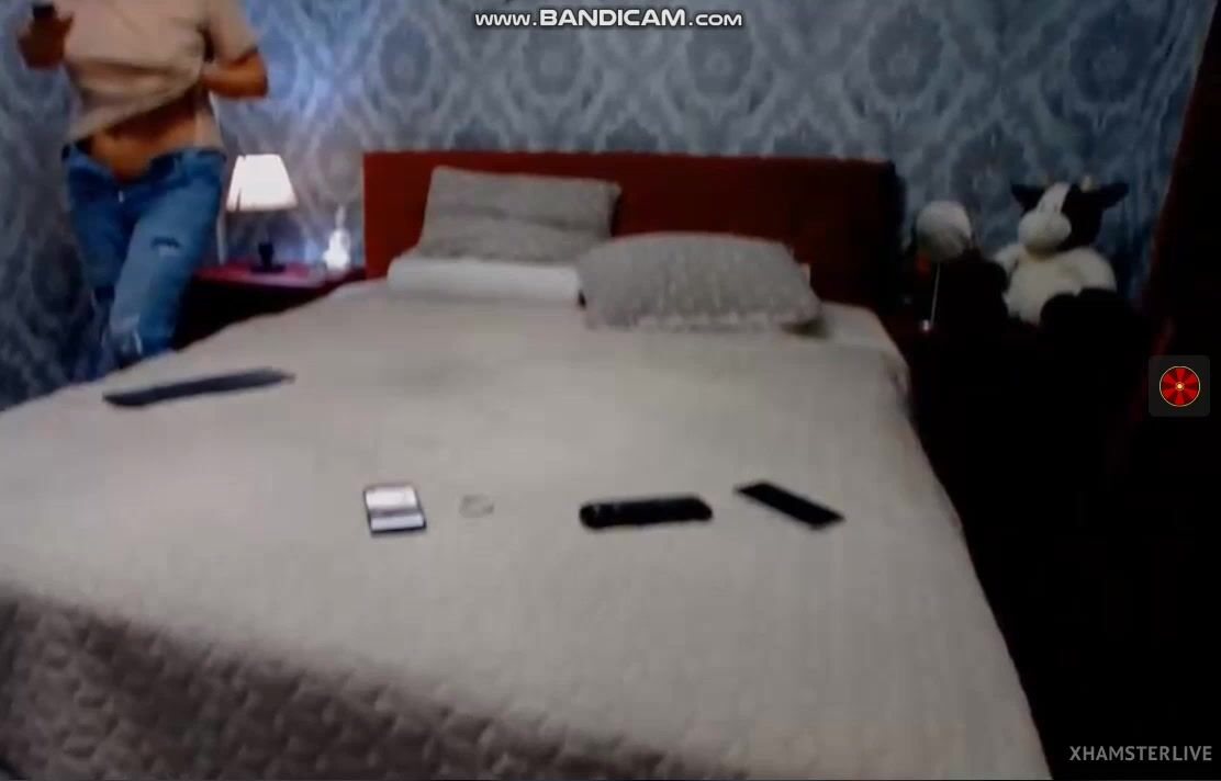 Her expressive expression during climax