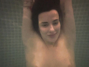 Laura under water