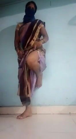Beautiful Tamil married aunty getting fucked - Full nude scenes online