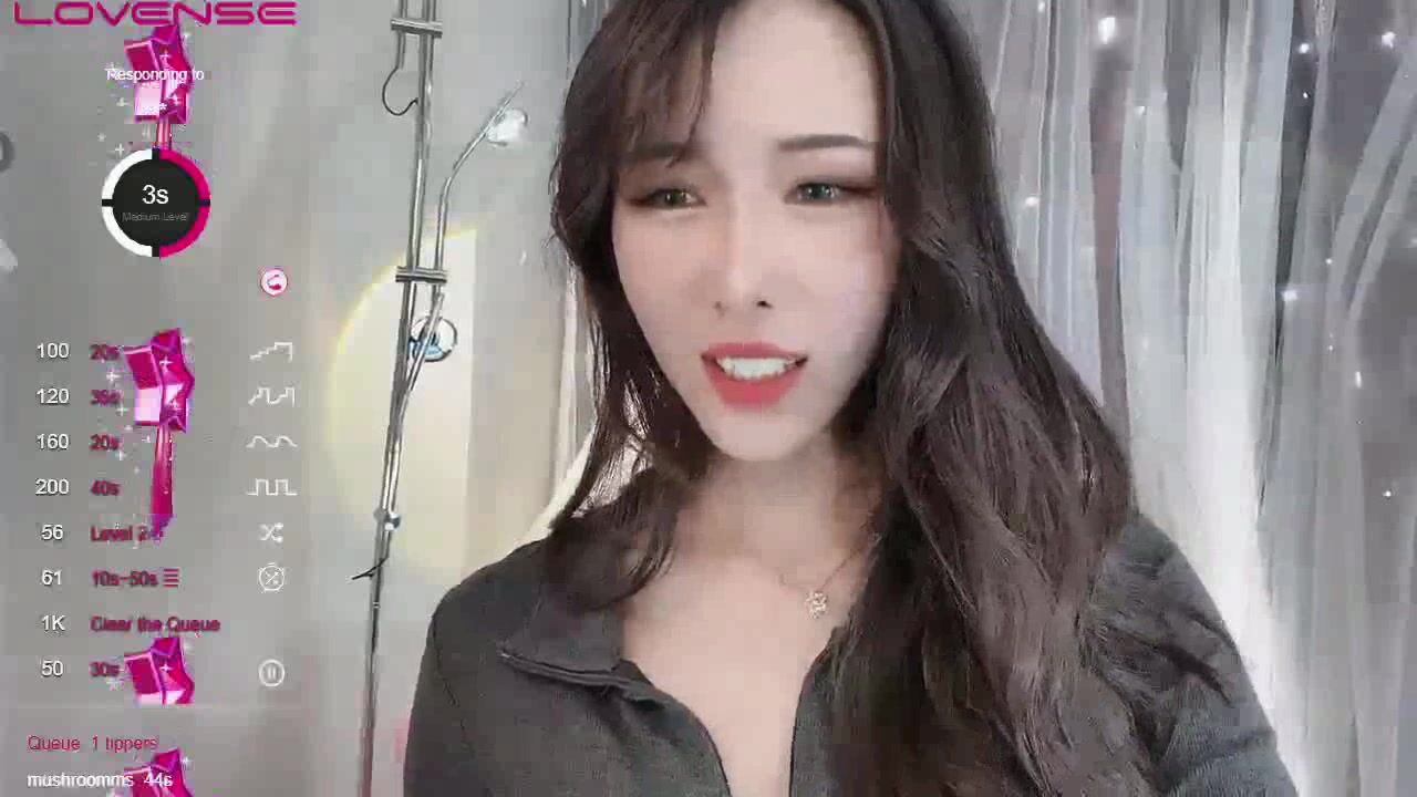 SweetyLindy-202310490247182042402 - CamWhores