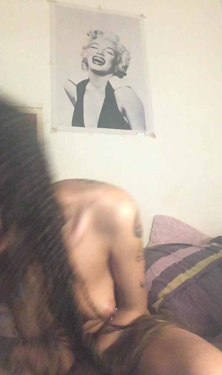 Elleblue_sexy 4