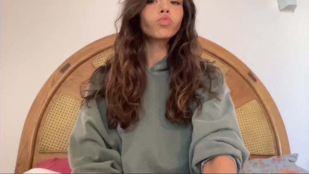 Lilyofearth wet panty tease