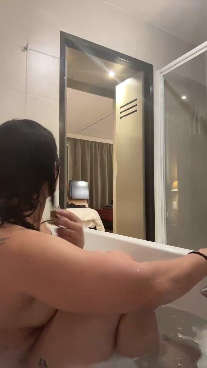 Couplehot3sexy la plus bandante des milf françaises