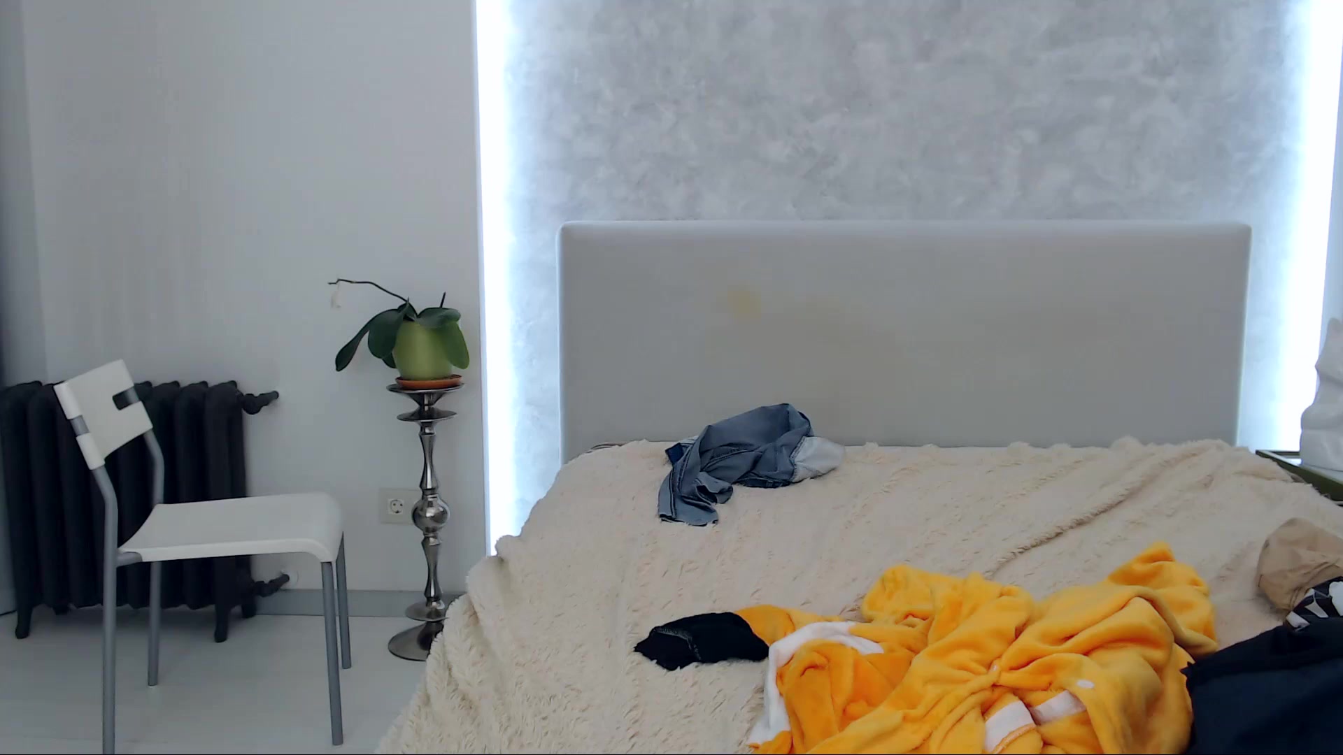 Hart1ibang Aug-27-2019 sexy dance in nylons