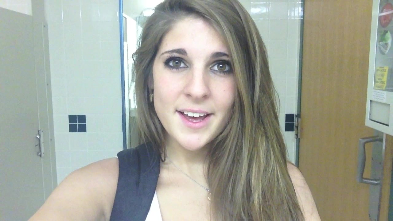 Mya Lennon Library Blowjob