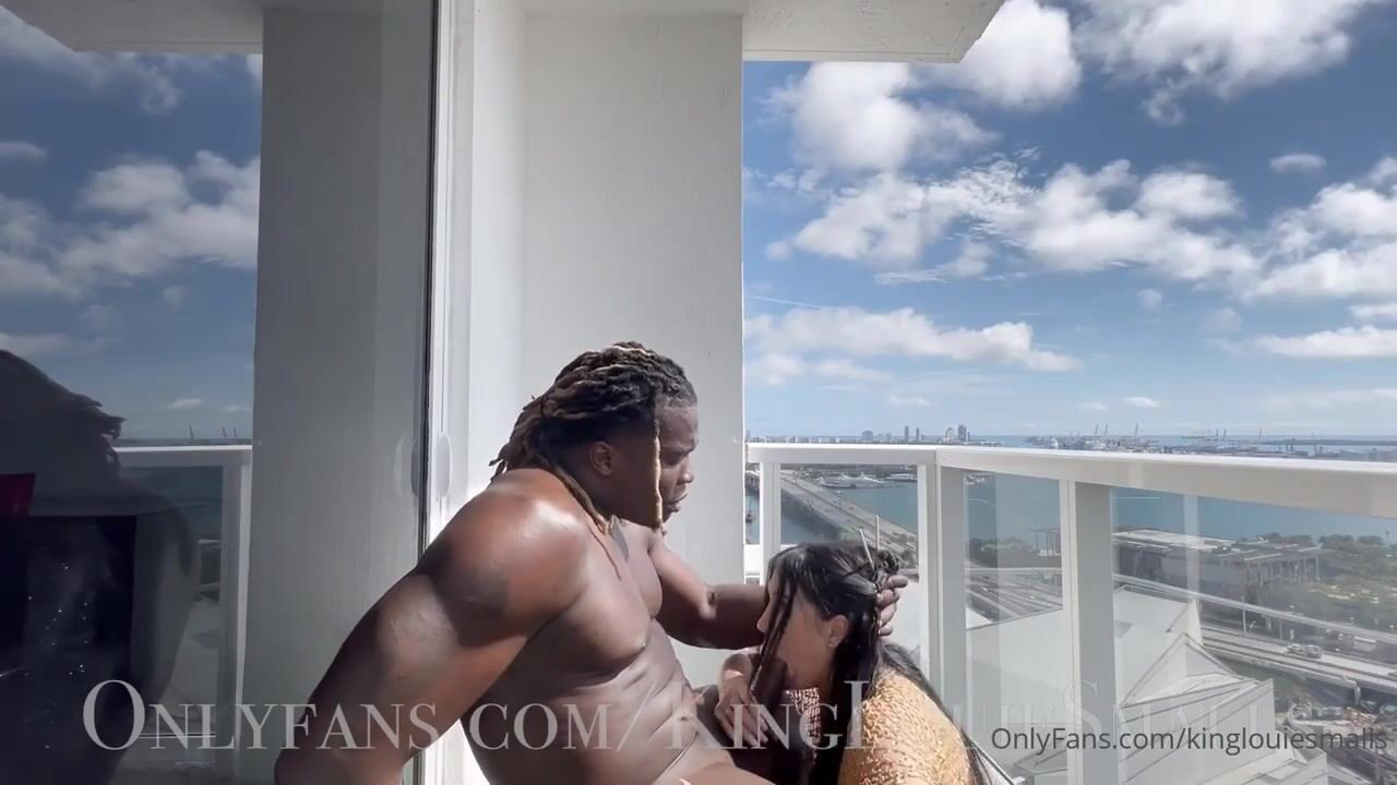 Louie Smalls & Valerie Kay Balcony Fuck